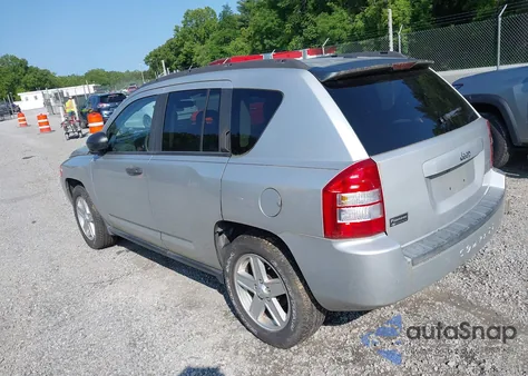 2007 Jeep Compass Sport z USA, uszkodzony, nr VIN 1J8FT47W87D211008